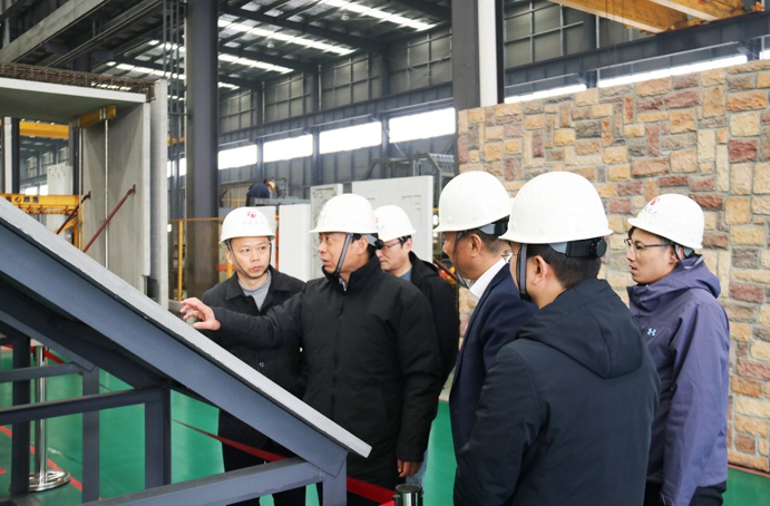 市政公用集團(tuán)黨委副書記、總經(jīng)理萬義輝到市政遠(yuǎn)大公司調(diào)研指導(dǎo)