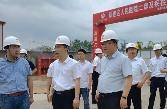 新建區(qū)委常委、常務(wù)副區(qū)長(zhǎng)賈中強(qiáng)到新建區(qū)職業(yè)技術(shù)學(xué)校新校區(qū)建設(shè)項(xiàng)目、新建區(qū)人民醫(yī)院二部及疾控中心項(xiàng)目調(diào)研